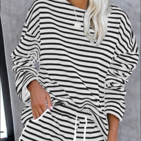 Navy Striped long sleeve lounge set, soft & comfy! - Picture 6 of 11